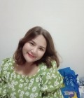 Dating Woman Thailand to Phonphisai : Carrot, 24 years
